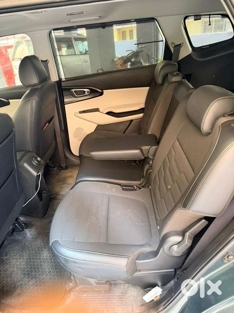 Kia Carens Clavis Petrol Manual 2025