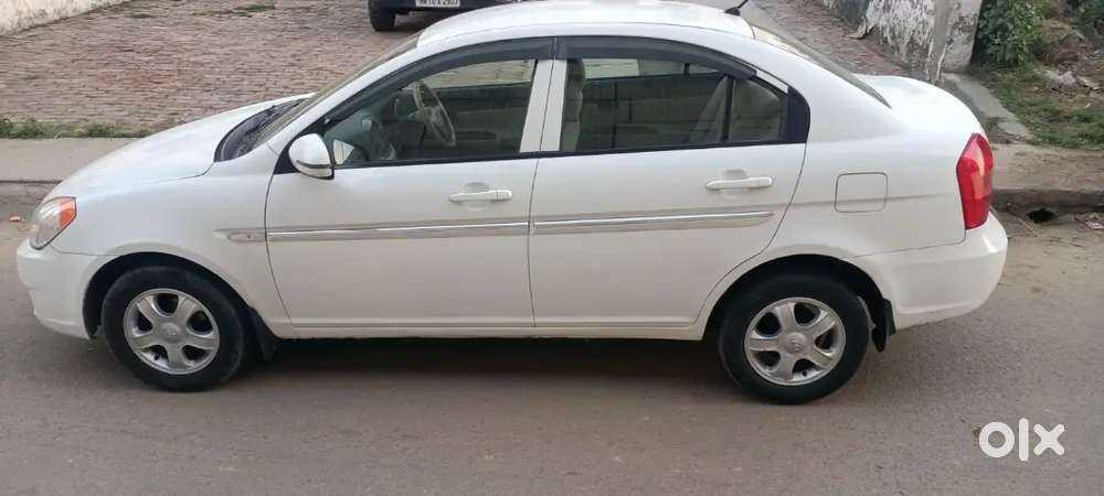 Hyundai Verna 2010 Diesel Well Maintained