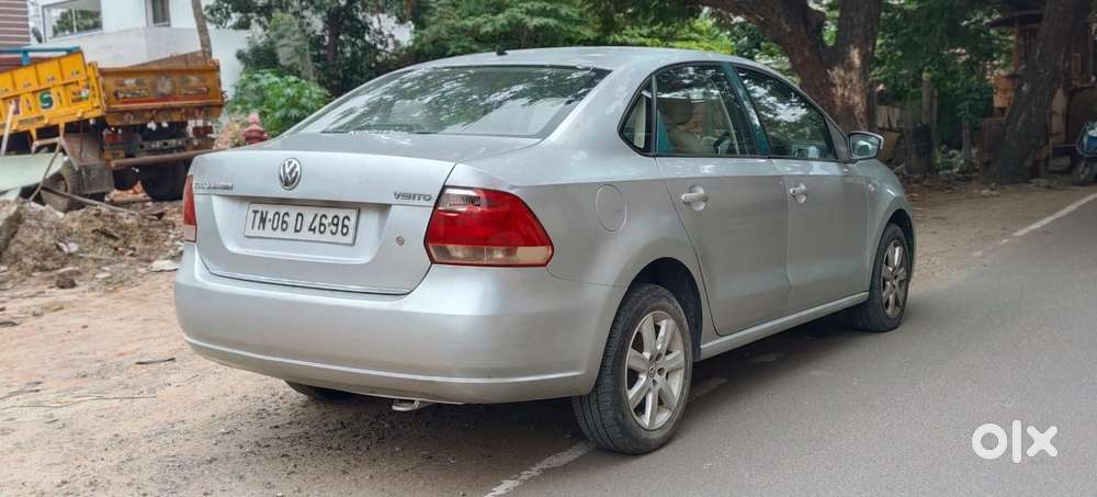 Volkswagen Vento 2010-2013 Petrol Highline, 2011, Petrol