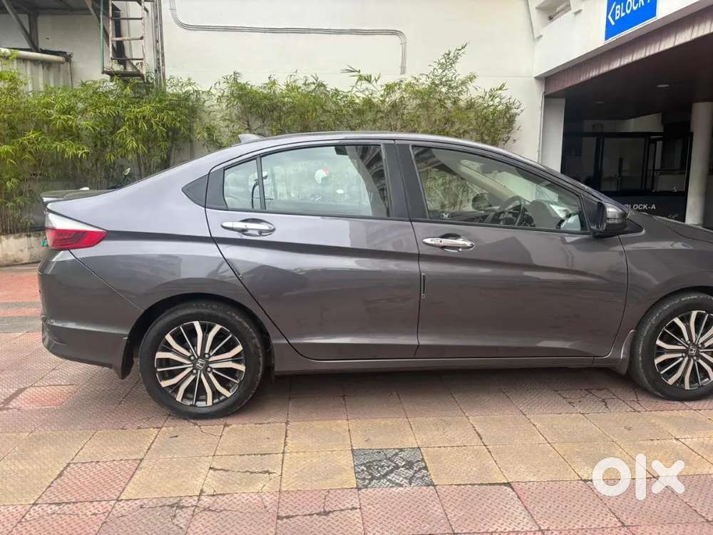 Honda City 2017 Zxi Petrol Automatic  Well Maintained- Doctor Owned.