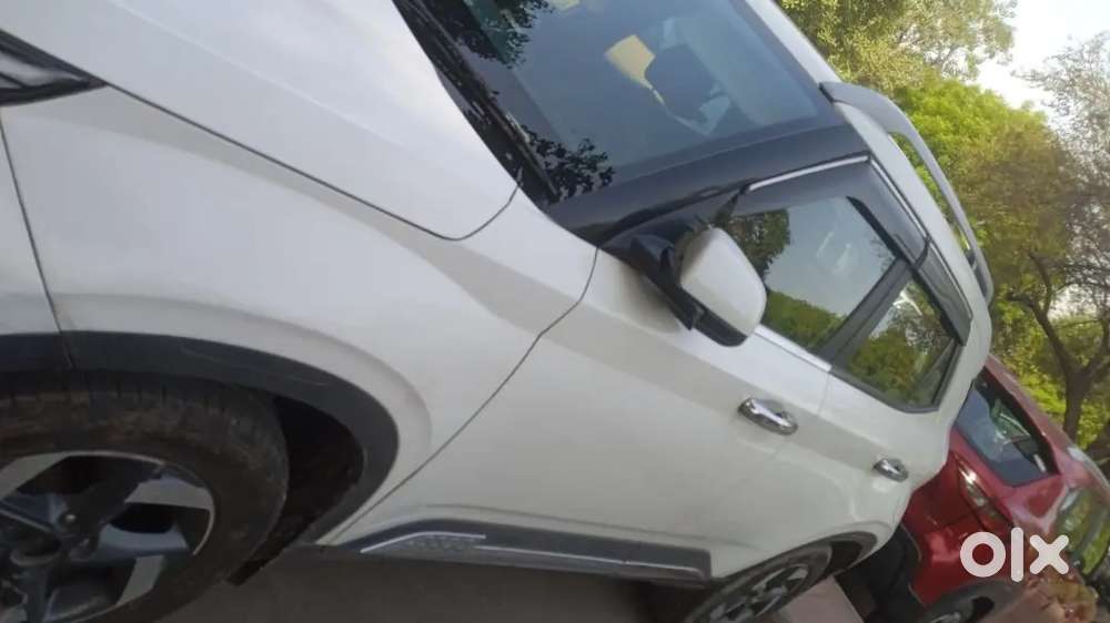 Hyundai Venue 2019 Petrol 35000 Km Driven
