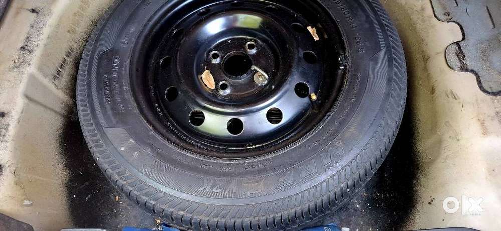 Maruti Suzuki Swift Dzire 1.2 Vxi Bsiv, 2013, Petrol