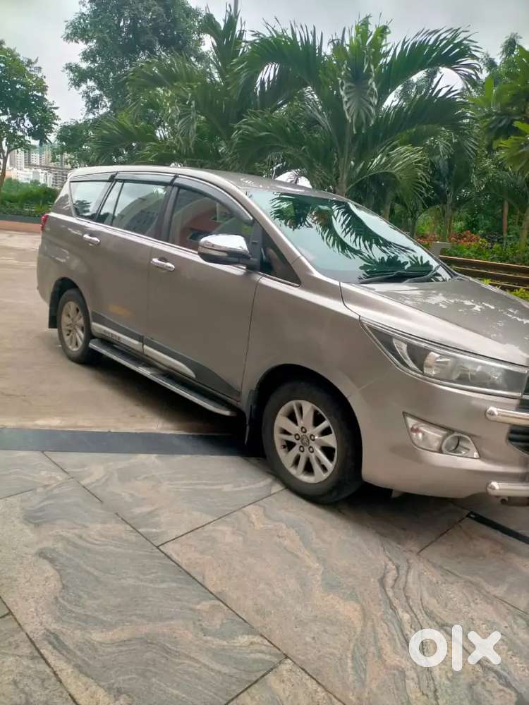 Toyota Innova Crysta 2017 Diesel 290000 Km Driven