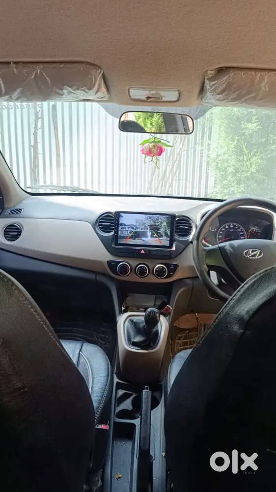 Hyundai Grand I10 2017 Petrol 45000 Km Driven