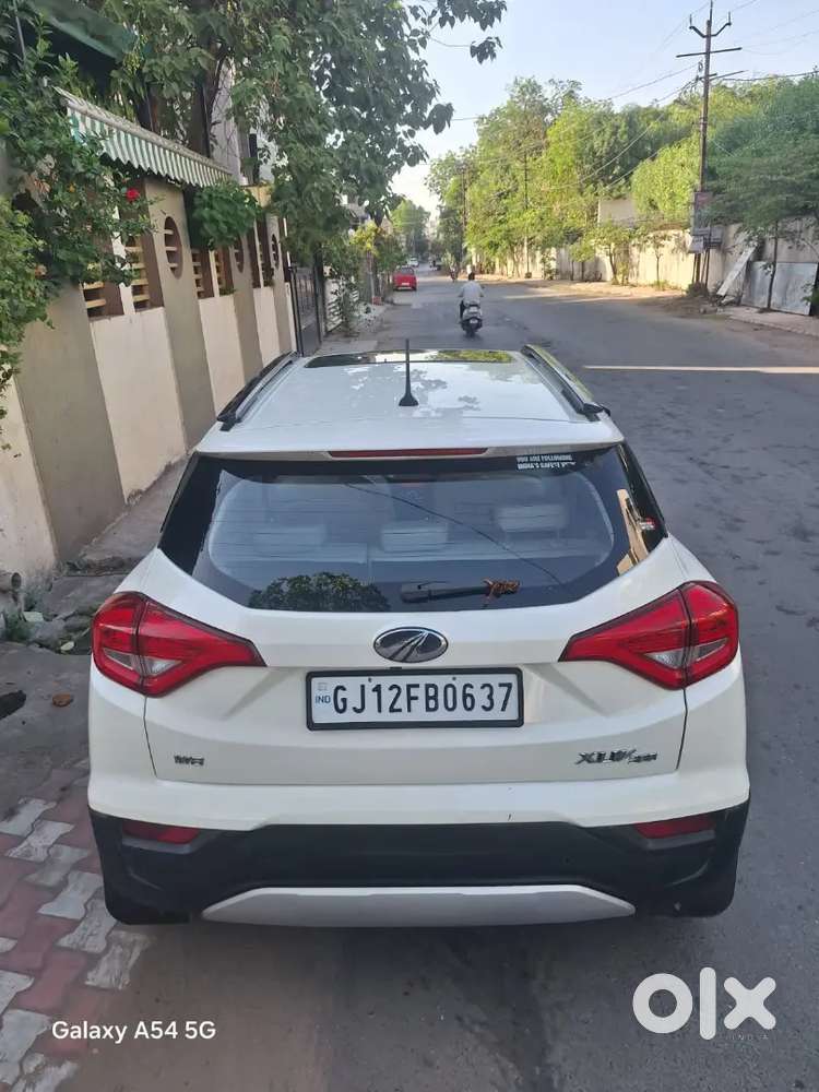 Mahindra Xuv 300 W8 Opsnal Model