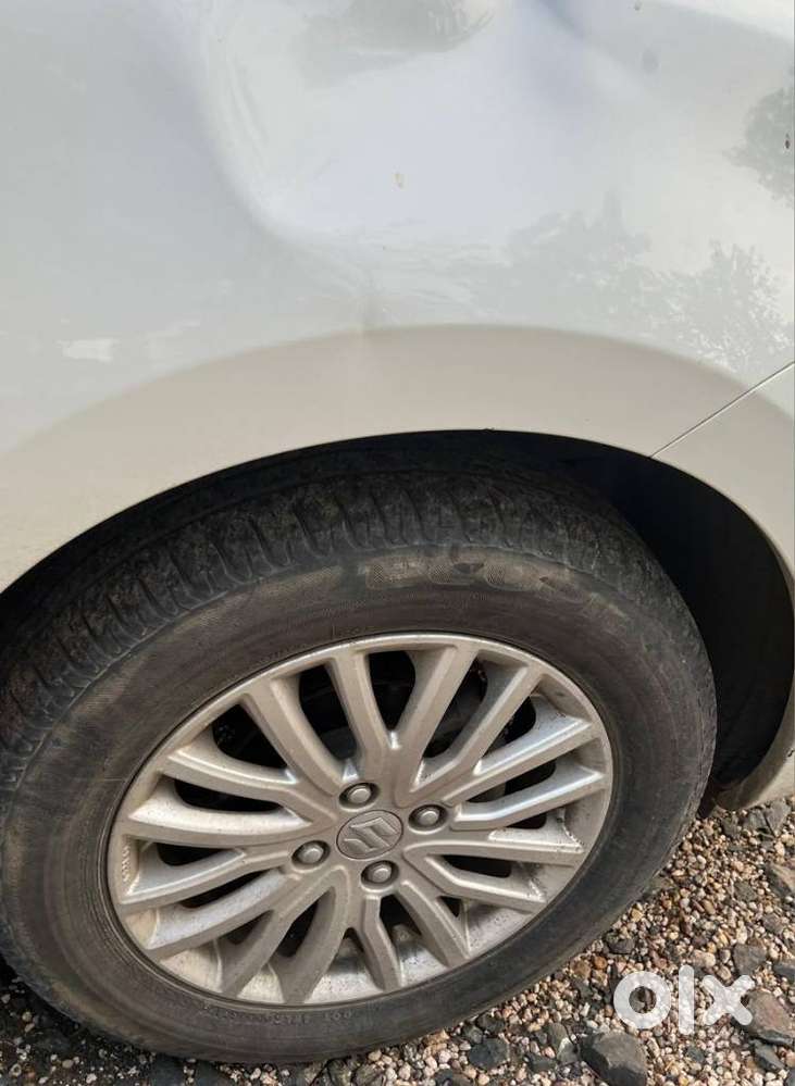 Maruti Suzuki Dzire 1.2 Zxi, 2017, Petrol