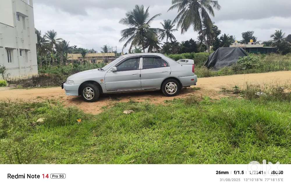 Mitsubishi Lancer Le Modal Petrol Vehicle
