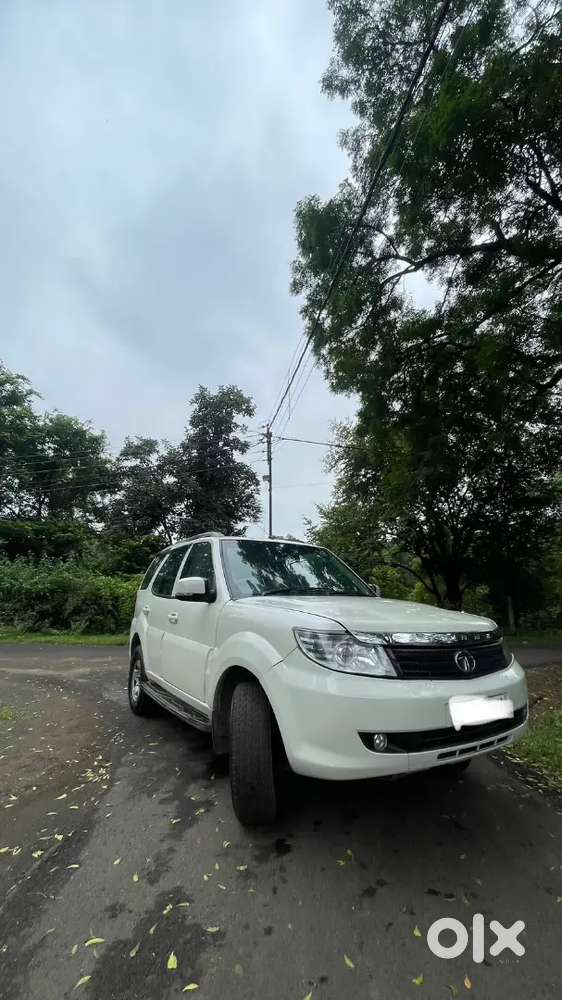 Tata Safari Storme 2013