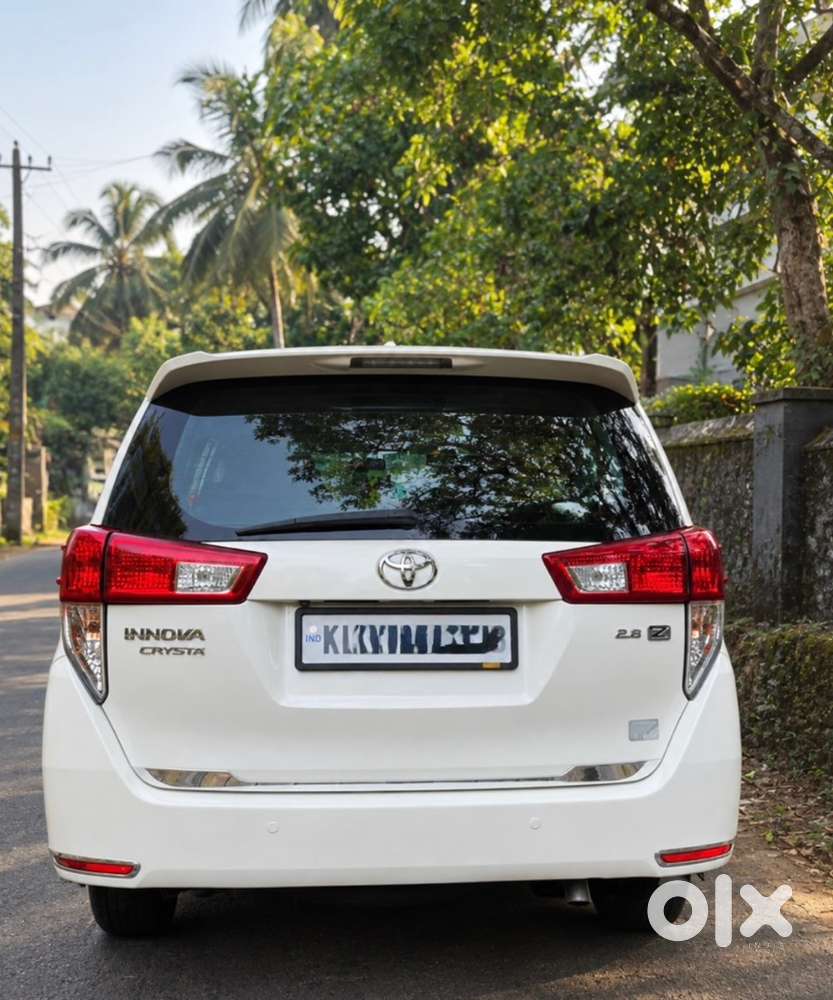 Toyota Innova Crysta 2018