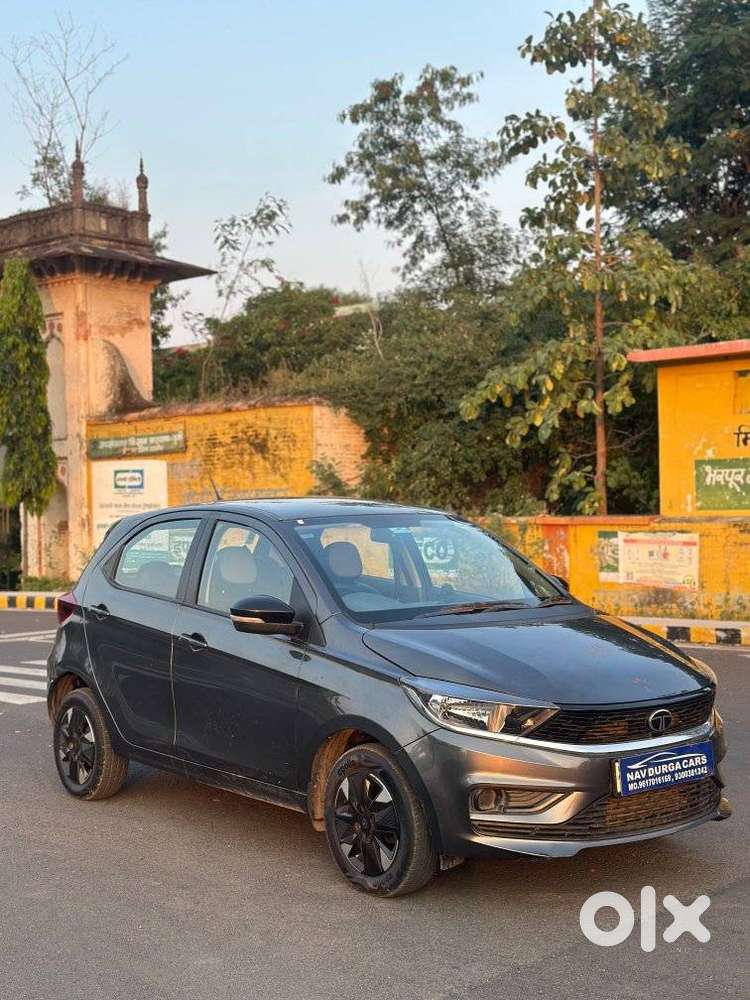 Tata Tiago 1.2 Revotron Xt Cng, 2025, Cng & Hybrids