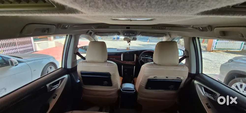 Toyota Innova Crysta
