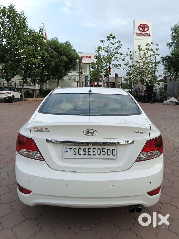 Hyundai Verna Sx Crdi At, 2015, Diesel