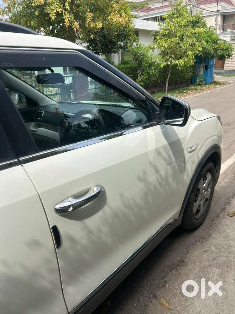 Mahindra Xuv300 2019 Diesel 70000 Km Driven
