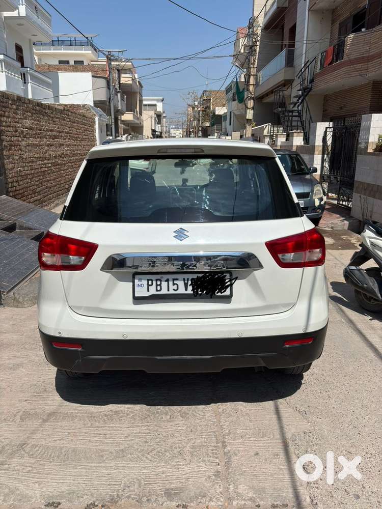 Maruti Suzuki Vitara Brezza Brand New Condition Only 40,000 Km
