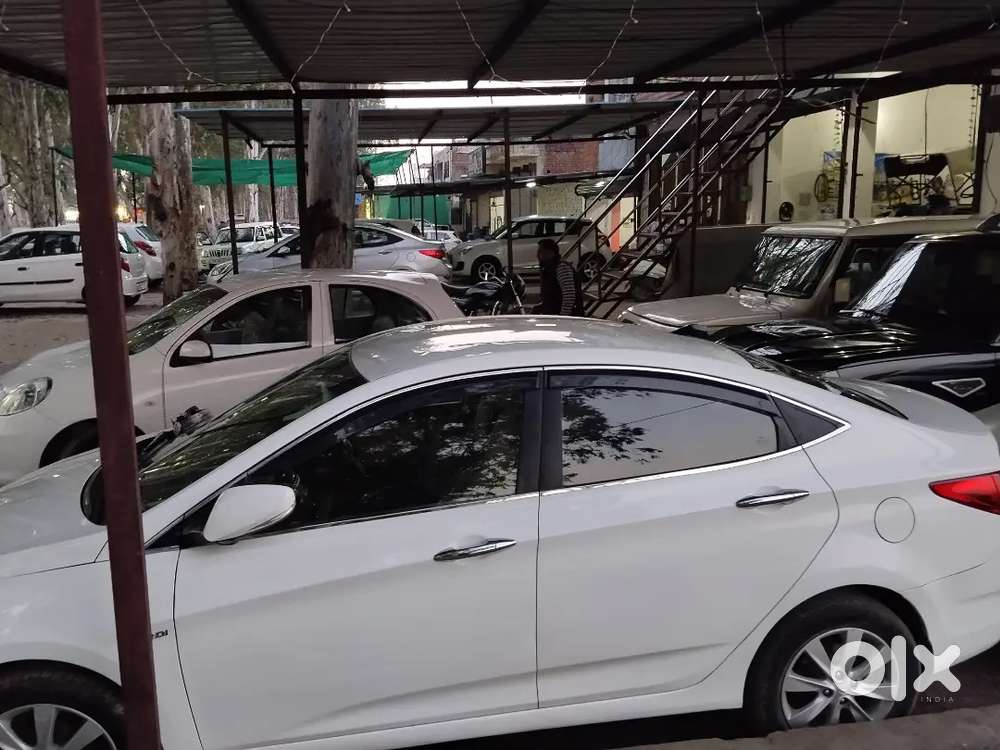 Versatile Hyundai Verna Sx O 2013