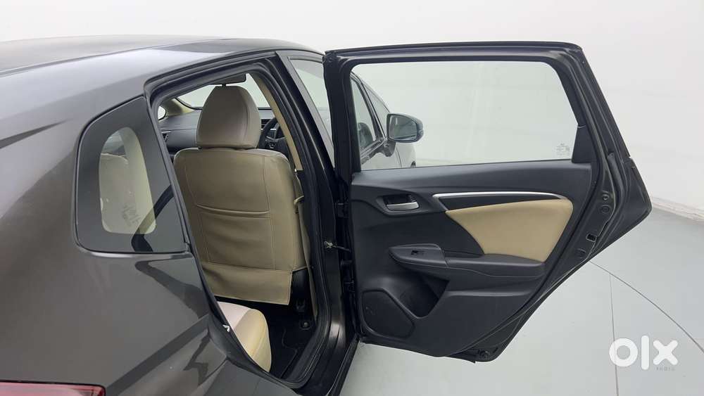 Honda Jazz [2020-2023] 1.2 V I-vtec Mt, 2015, Petrol