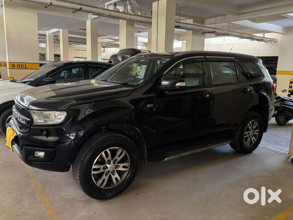 Ford Endeavour Titanium 3.2 4x4 At. Complete Showroom Maintained