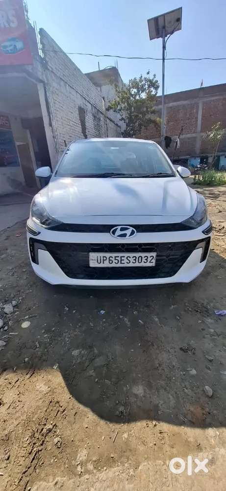 Sale Hundai Aura Petrol Cng