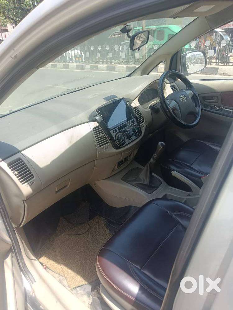 Toyota Innova 2.5 Z Diesel 7 Seater, 2014, Diesel