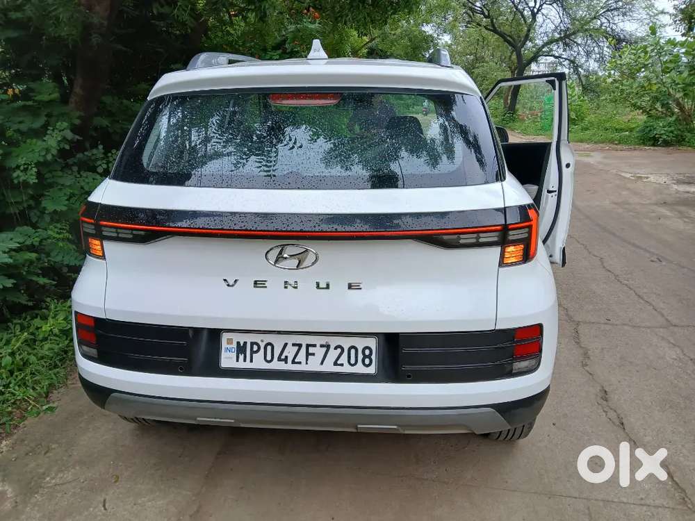 Hyundai Venue 2023 S (o) Petrol Manual, Nil Dep  Insurance, 35%ncb
