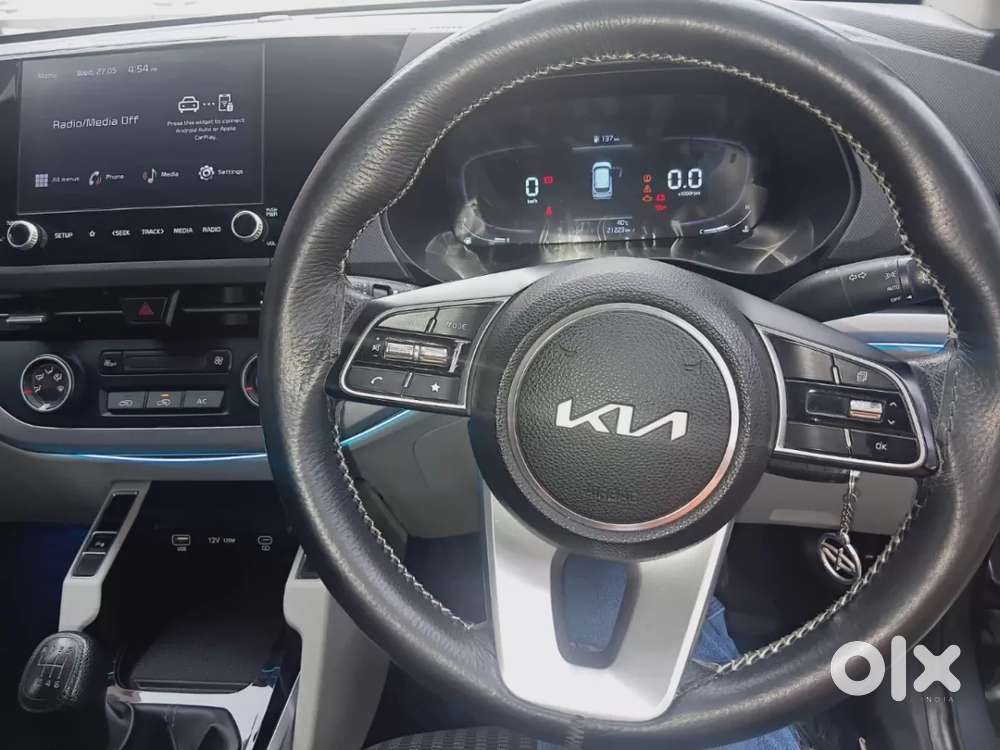 Kia Carens 1.4 Prestige 7 Str, 2022, Petrol