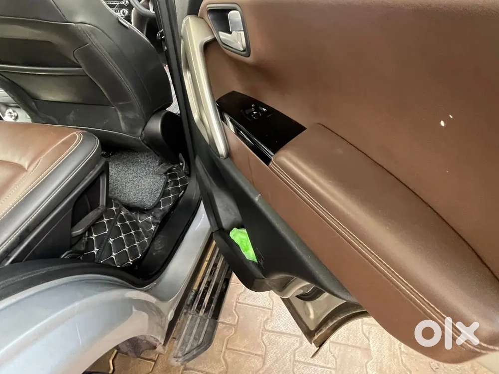 Selling  Scorpio N First Owner  Ch Registration