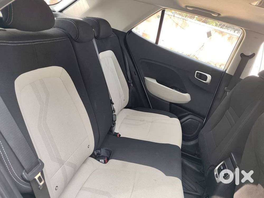 Hyundai Venue Sx (o) Mt 1.0 Turbo, 2023, Petrol