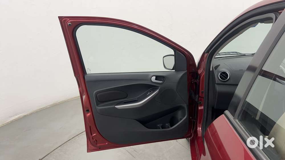 Ford Figo 1.5p Titanium At, 2017, Petrol