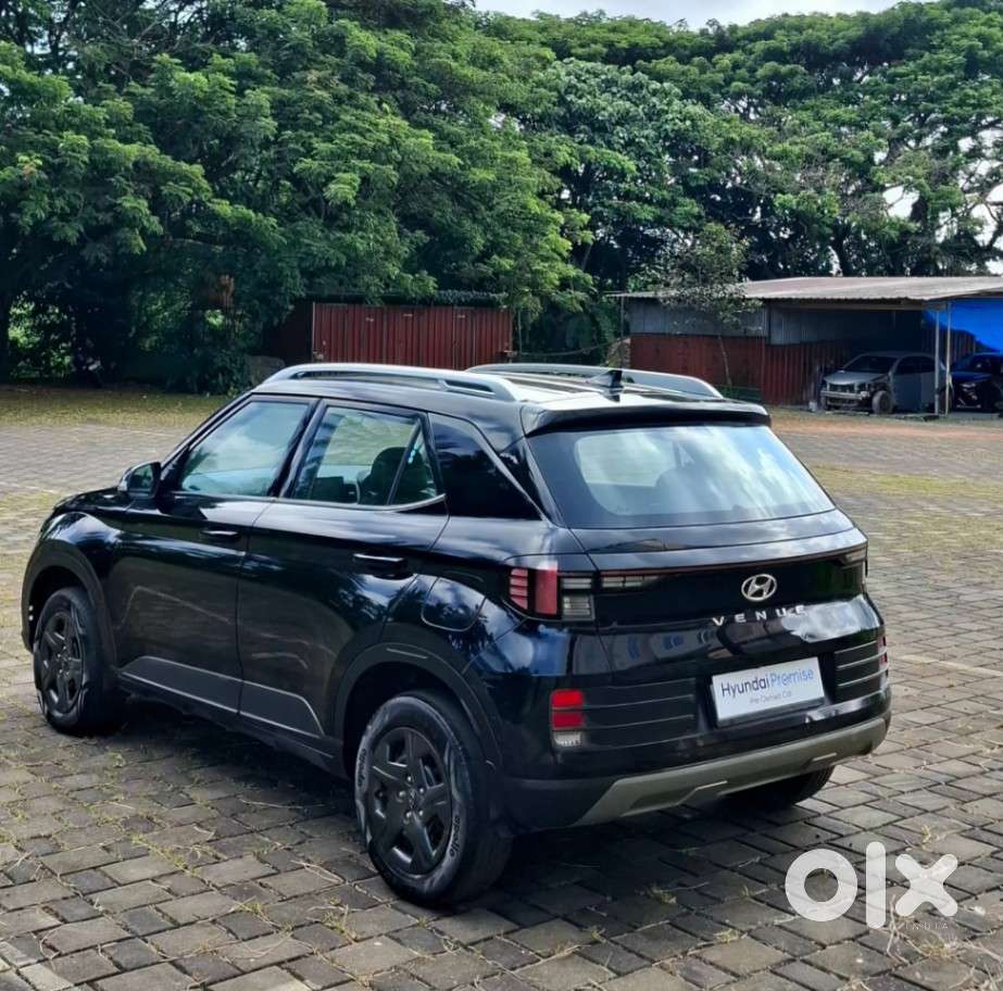 Hyundai Venue 1.2 S (o), 2023, Petrol