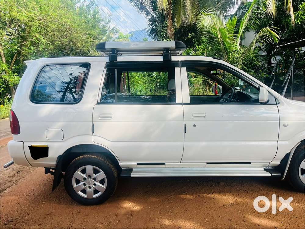 Chevrolet Tavera Neo 2014 Diesel Well Maintained