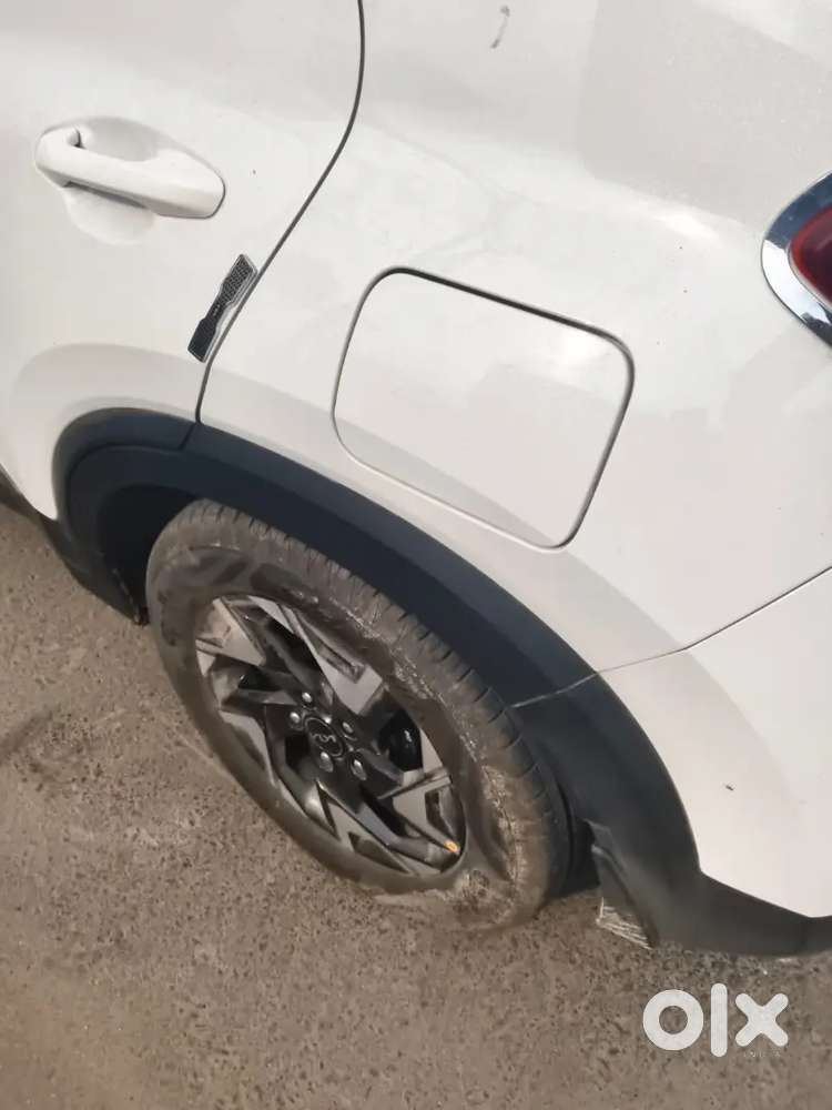 Kia Sonet Htk Petrol 2026