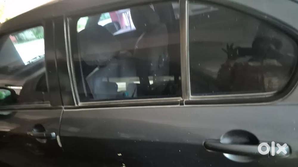 Maruti Suzuki Dzire 2010