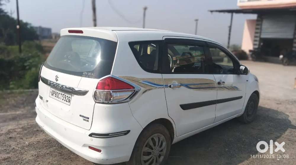 Maruti Suzuki Ertiga 2015 Diesel 210000 Km Driven
