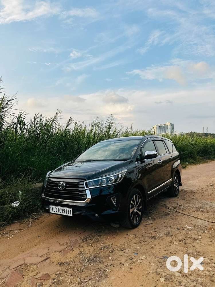 Toyota Innova Crysta 2022 Diesel 104000 Km Driven