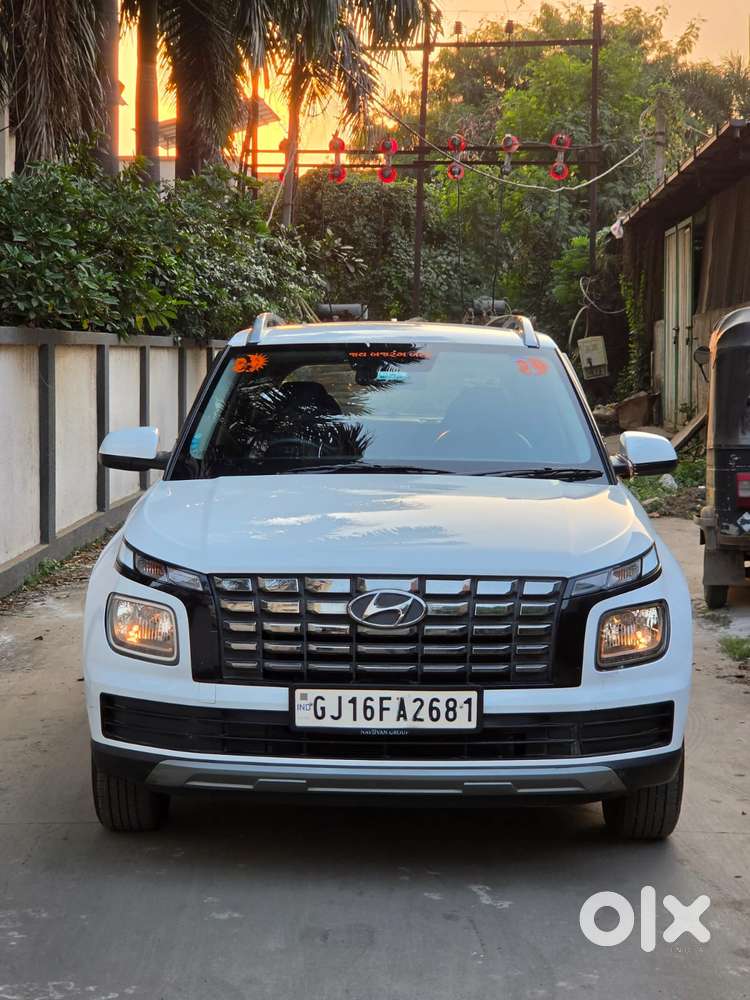 Hyundai Venue S 1.2 Petrol, 2025, Cng & Hybrids