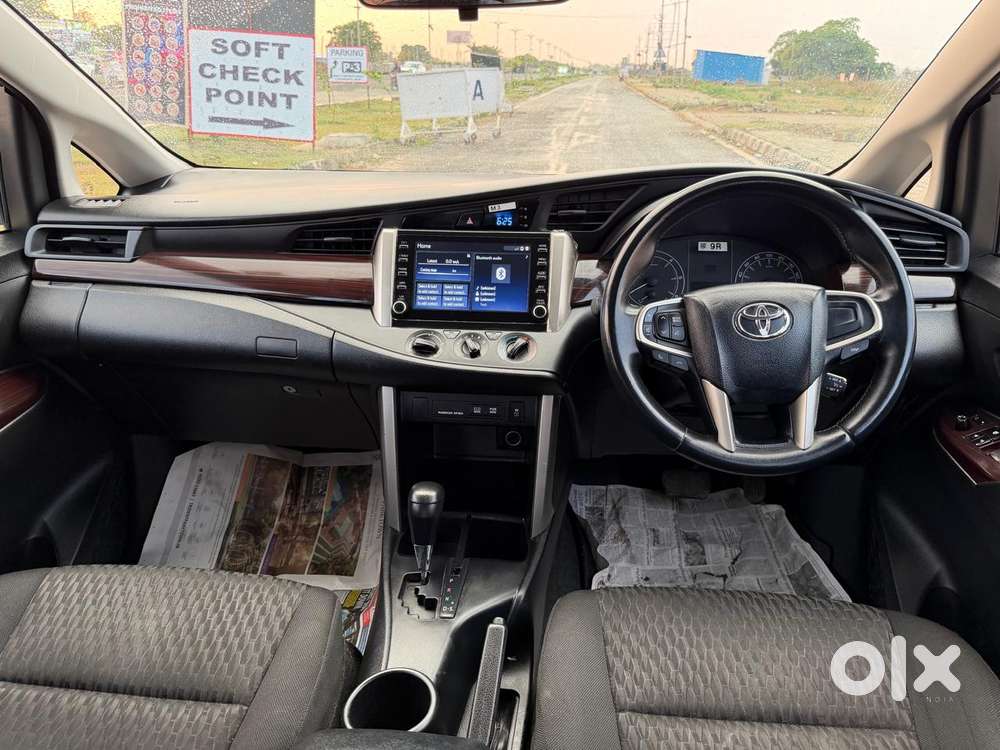 Toyota Innova Crysta 2.4 Gx Limited Edition At 7 Str, 2022, Diesel
