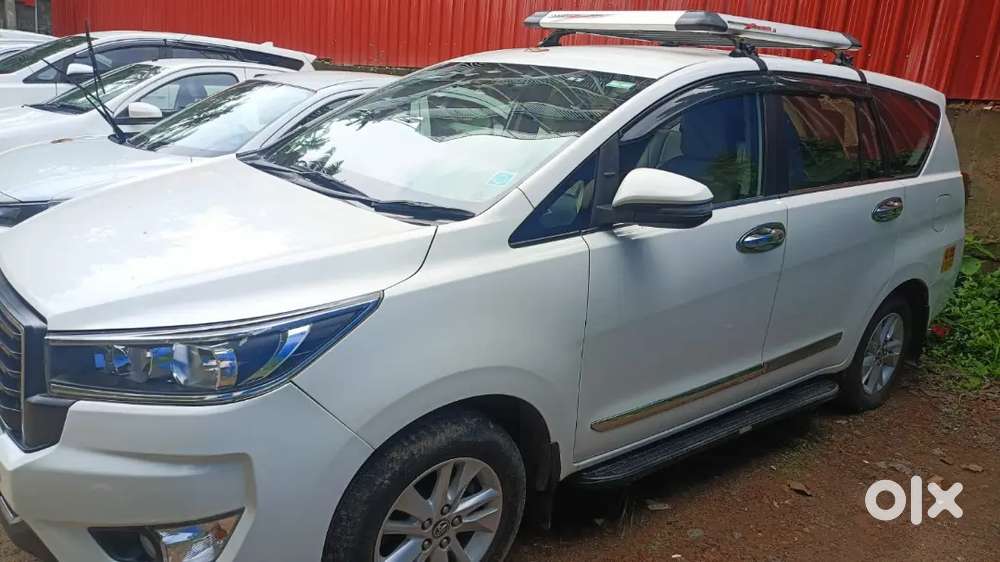 Crysta Taxi 7 Seater Vehicle With Company Service History
