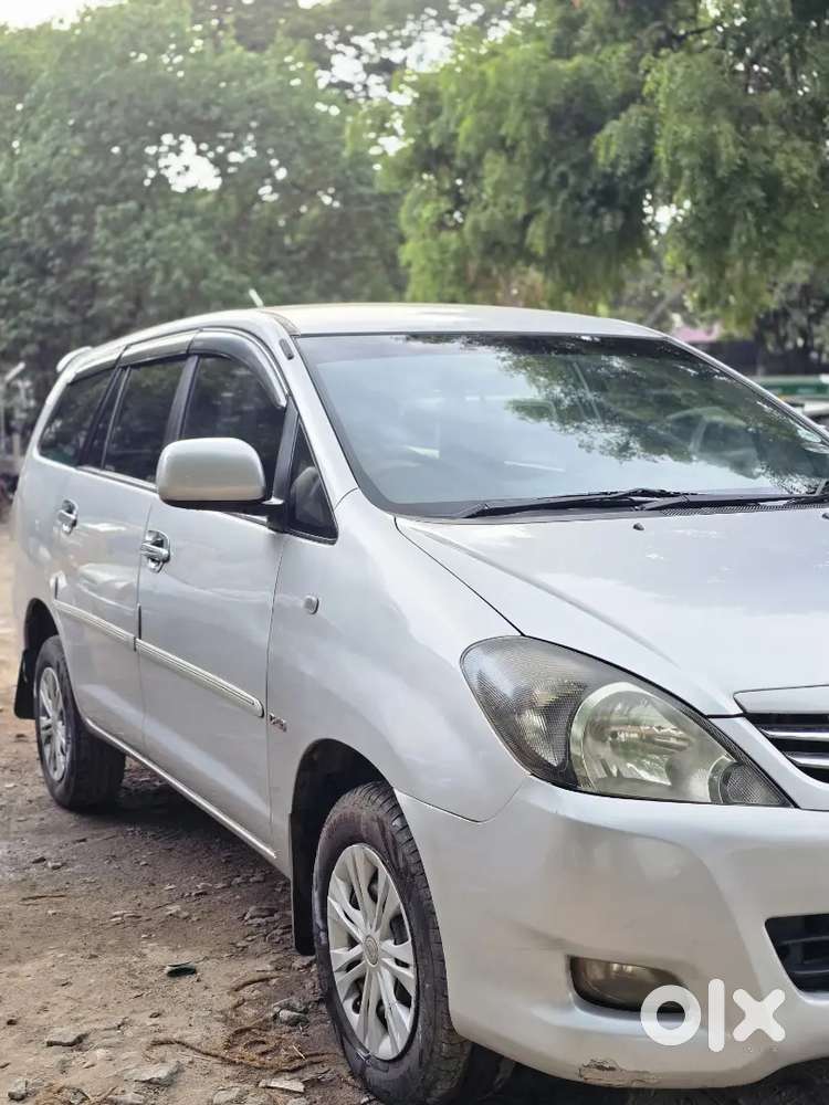 Toyota Innova 2009 Diesel Well Maintained