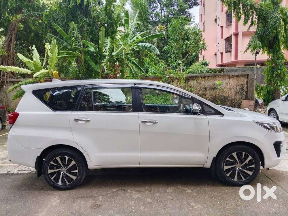 Toyota Innova Crysta 2.4 G Mt 8s, 2019, Diesel