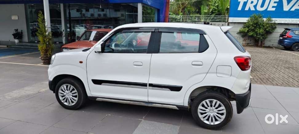 Maruti Suzuki S-presso Vxi Plus, 2022, Petrol