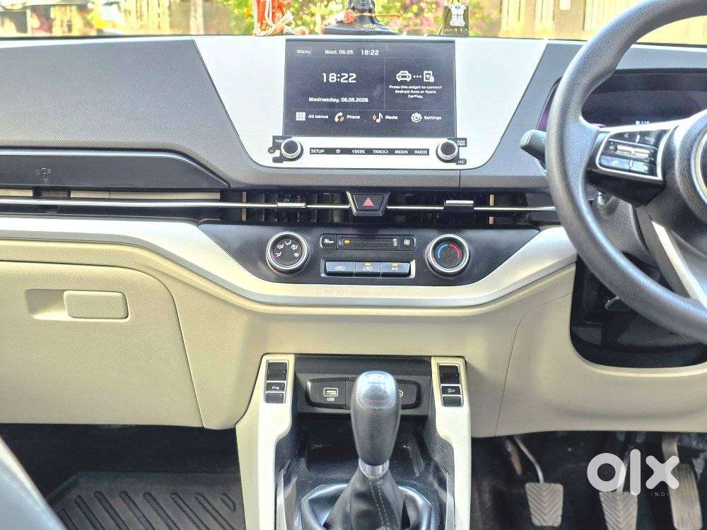 Kia Carens 1.5 Prestige 7 Str, 2022, Petrol
