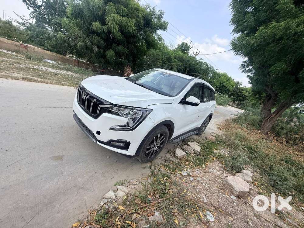 Mahindra Xuv700 2024 Diesel 22000 Km Driven