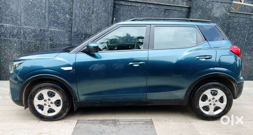 Mahindra Xuv300 1.2 W6 Amt Petrol, 2023, Petrol