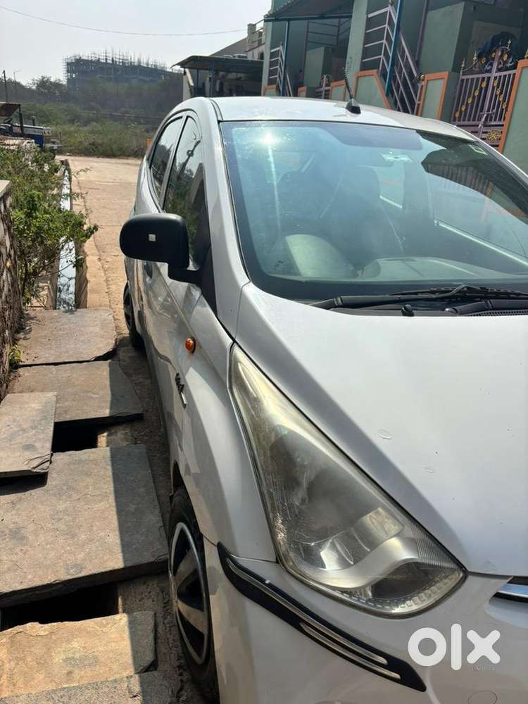 Hyundai Eon 2013 Petrol Well Maintained