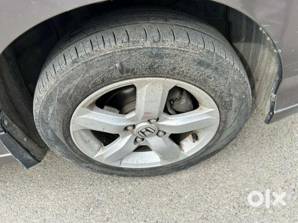 Well Maintained , Smooth Engine Performance, Alloy Wheel, Family Car