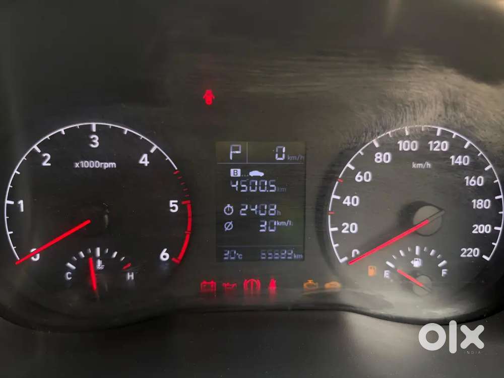 Hyundai Verna Sx Auto Diesel 
Oct 2017 Model 
1st Owner 
65000 Kms