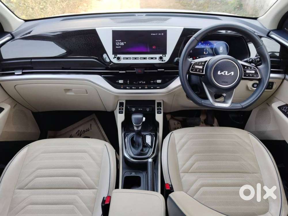 Kia Carens 1.5 Luxury Plus Turbo Dct 7 Str, 2024, Petrol