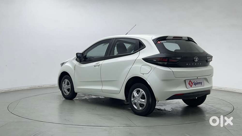 Tata Altroz 1.2 Xe, 2021, Petrol