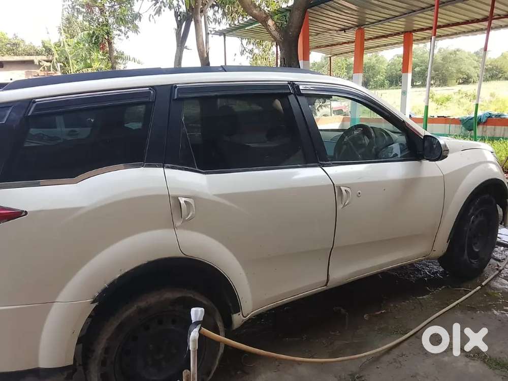 Mahindra Xuv500 2014 Diesel 36000 Km Driven