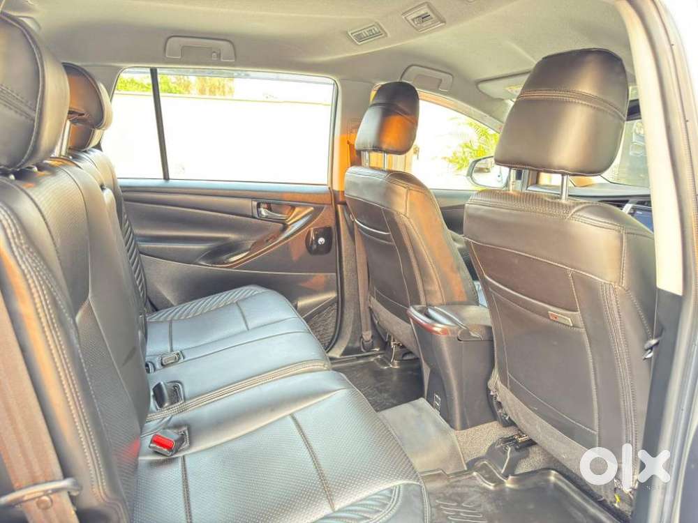 Toyota Innova Crysta 2.7 Gx Limited Edition At 8 Str, 2022, Petrol